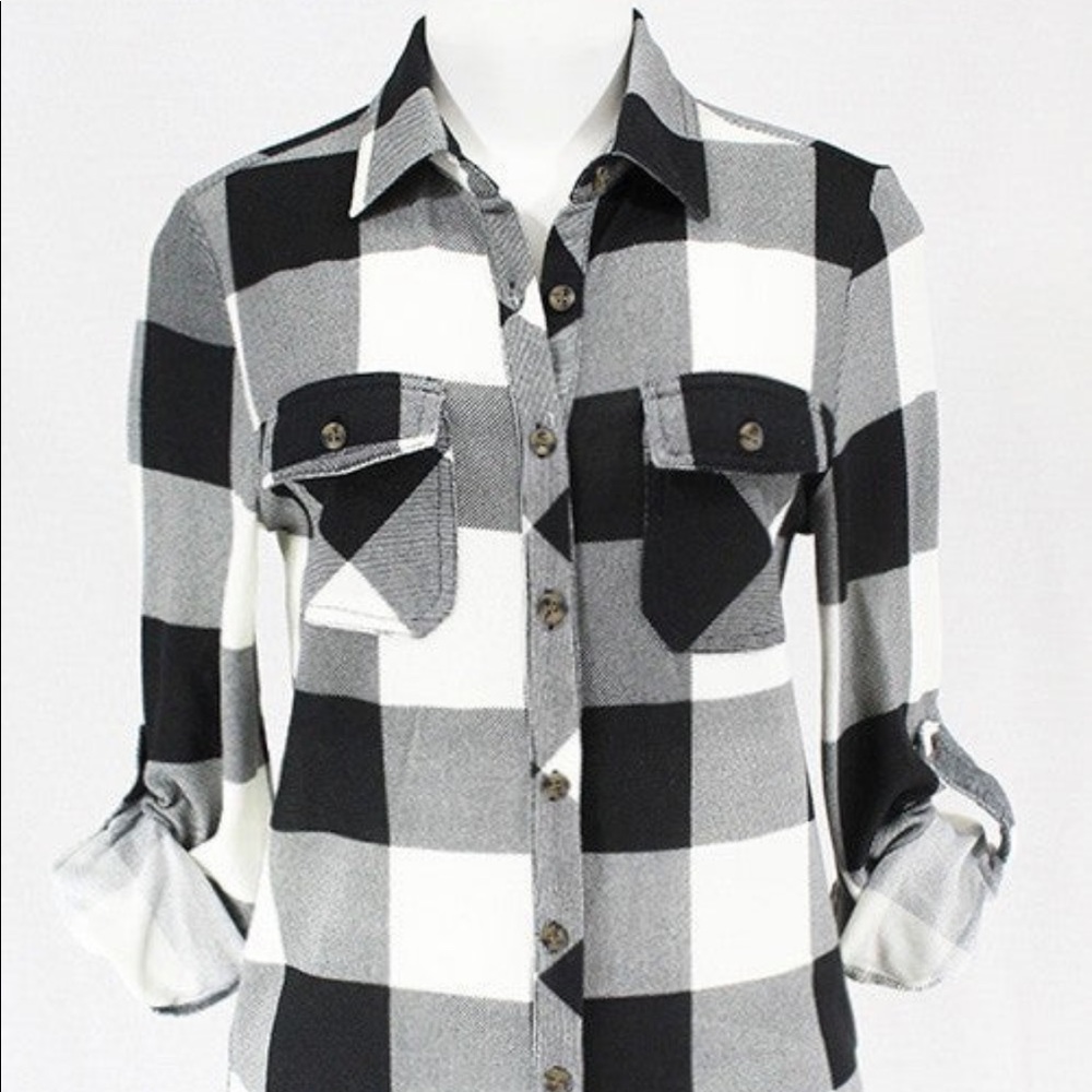 EVERYTHING BUFFALO PLAID TOP
